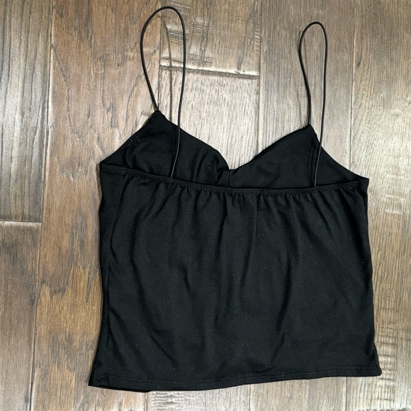 Gaze Cropped Tank Top - Picture 2 of 6